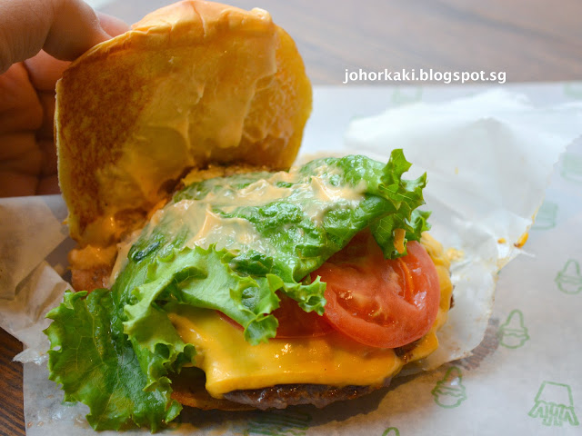 Shake Shack Burger in NYC New York Shake-Shack -Burger-NYC-New-York