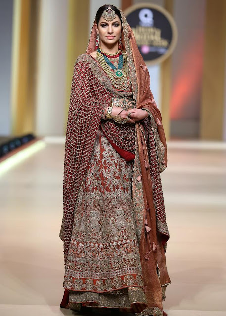 HSY rusty pink bridal dress