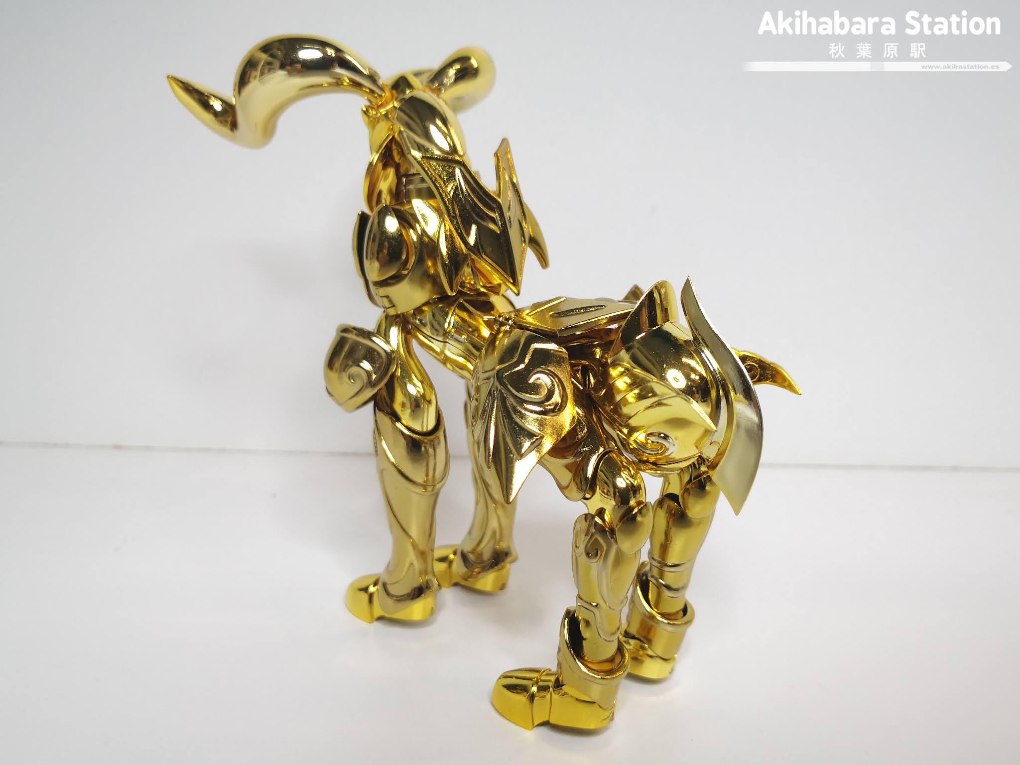 Saint Seiya Saint Cloth Myth Aries Mu Figure - Bandai Japan Import Gold Cloth