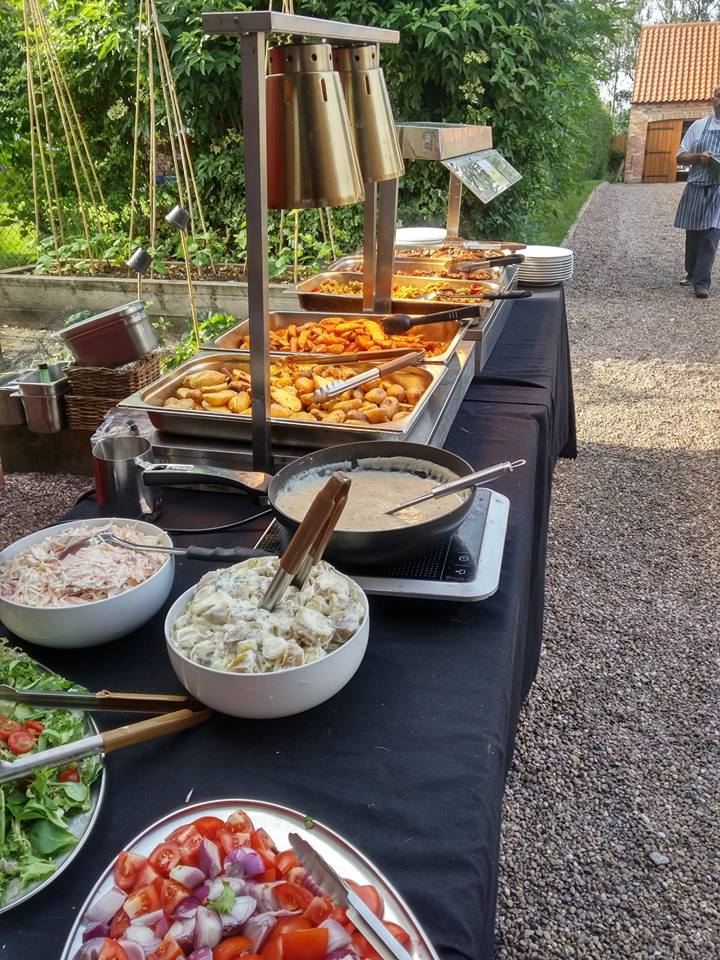 What Is the Importance Of Hot Buffet Party Food?