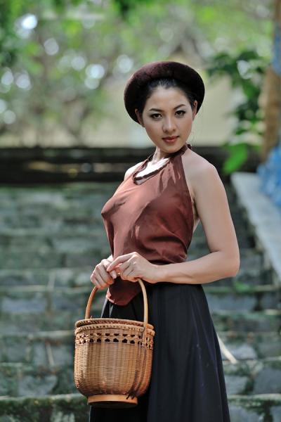 Nóng mắt với Thái Nhã Vân không ngại khoe thân Nóng mắt với Thái Nhã Vân không ngại khoe thân