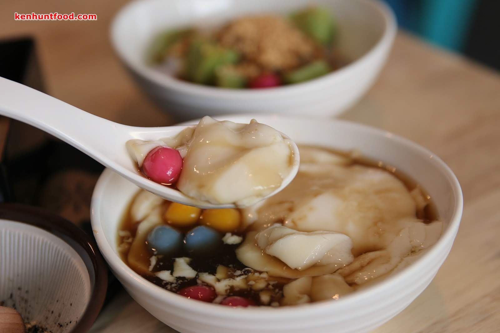 KEN HUNTS FOOD How R You Dessert Cafe Raja Uda, Butterworth, Penang.