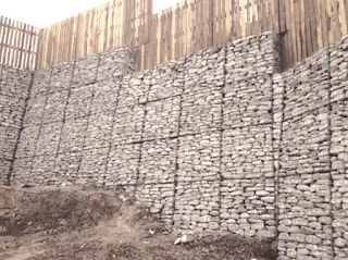 الجدران الاستنادية Gabion Retaining Walls