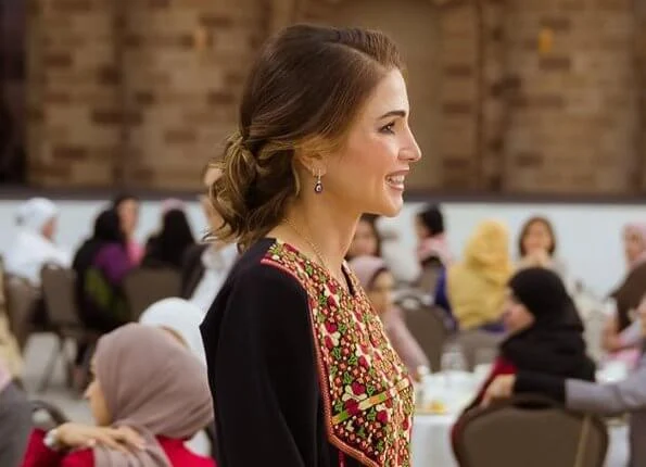 Queen Rania met with a group of local women in Aqaba Governorate
