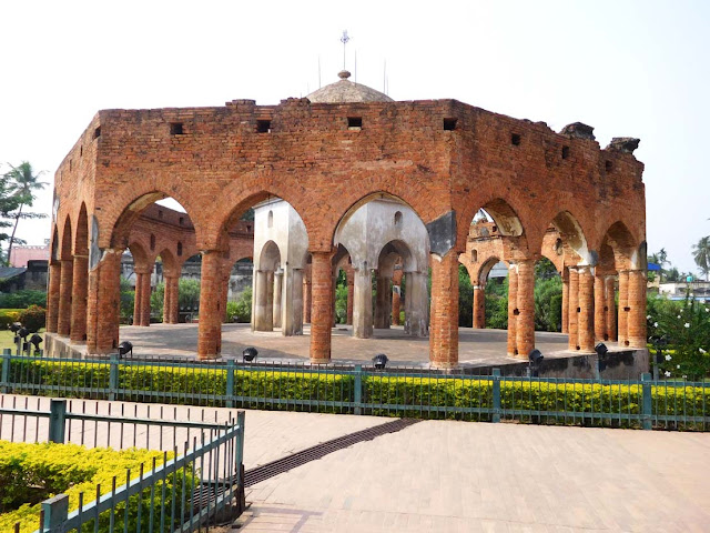 The Ras-mancha is an octagonal, roofless, brick-built structure. Kalna Rajbari Temple complex, West Bengal