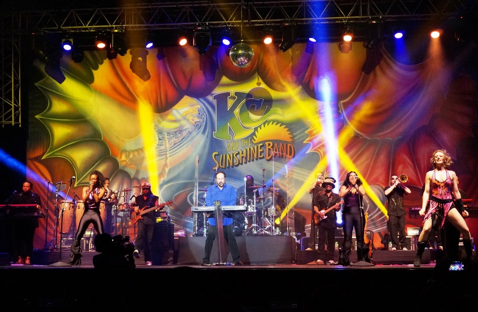 F.Y.I. (Fire Your Imagination) Concert Review KC and the Sunshine