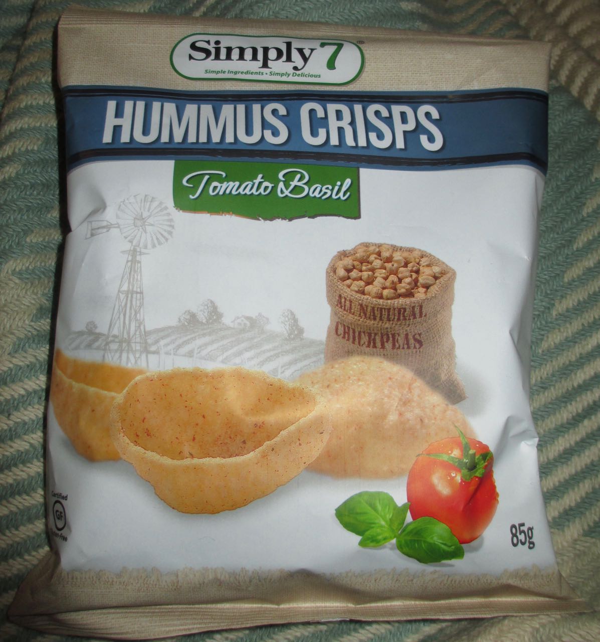 FOODSTUFF FINDS Hummus Crisps Tomato Basil (Waitrose) [By SpectreUK]