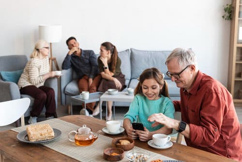 السكن مع العائلة بعد الزواج ما بين الايجابيات والسلبيات السكن مع العائلة بعد الزواج ما بين الايجابيات والسلبيات