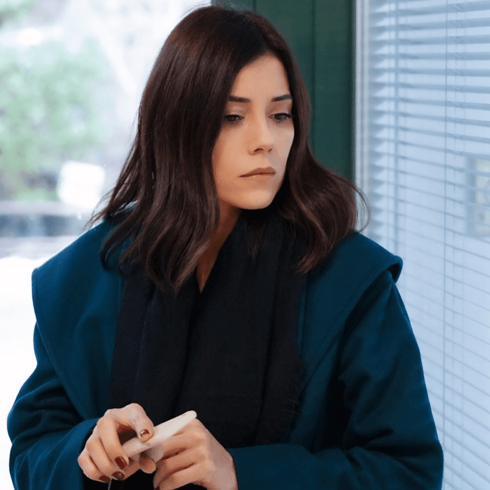 Cansu Dere : Most Beautiful Turkish Actress