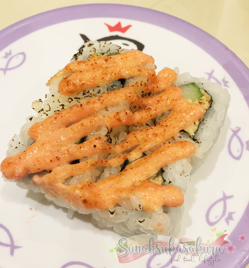 Wordless Wednesday Aburi Salmon Mentaiko Roll