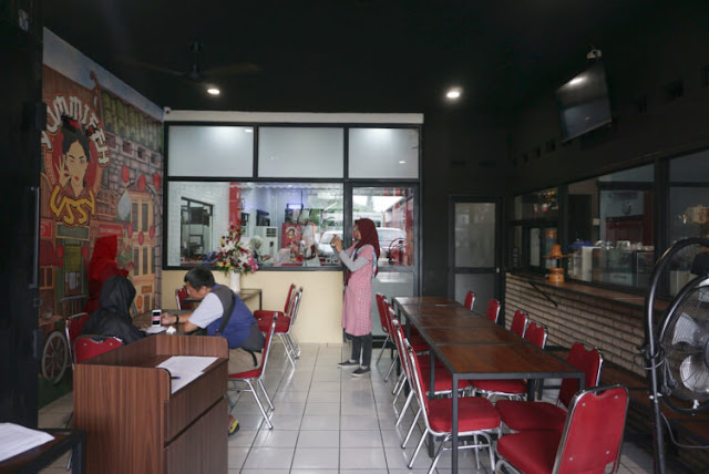 Yummieeh Ussy, Kedai Mie Ayam Enak dan Murah di Jakarta kedai yummieeh ussy