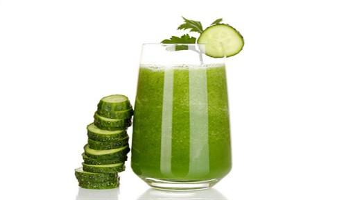 مشروب البقدونس والخيار لحرق دهون البطن