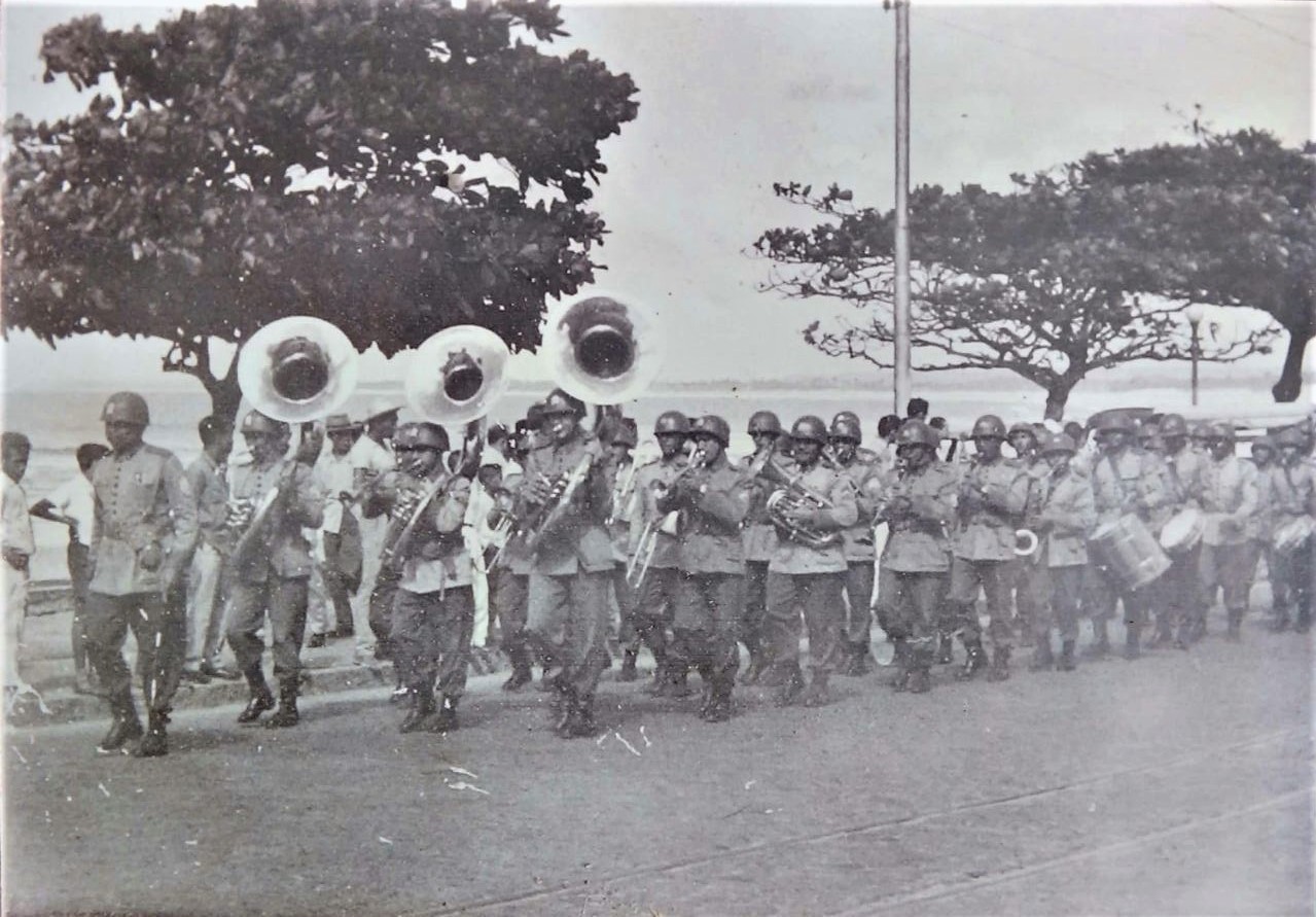 Momento Musical- Dobrado Sinfônico Tenente Passos-Solos Bombardino 