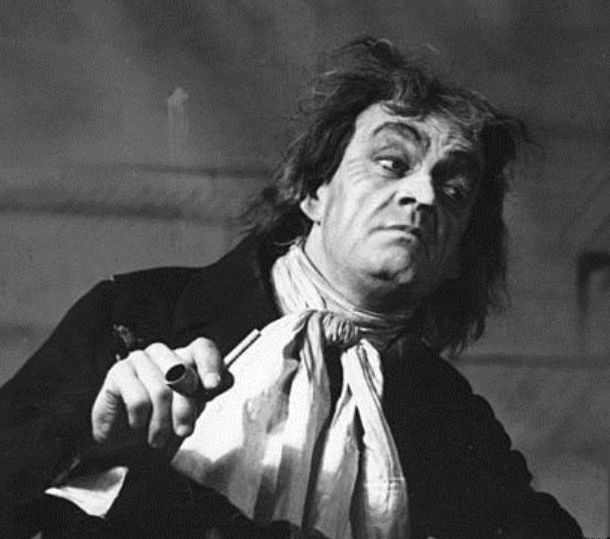 OPERA SINGERS Joseph Farrington (BassBaritone)