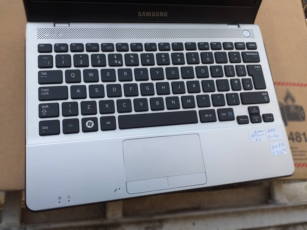 منزل الجهد االكهربى مراهق  سعر ومواصفات وصور لابتوب SAMSUNG MINI 305U ~ أسعار اللابتوبات في سوريا |  Laptop Syria