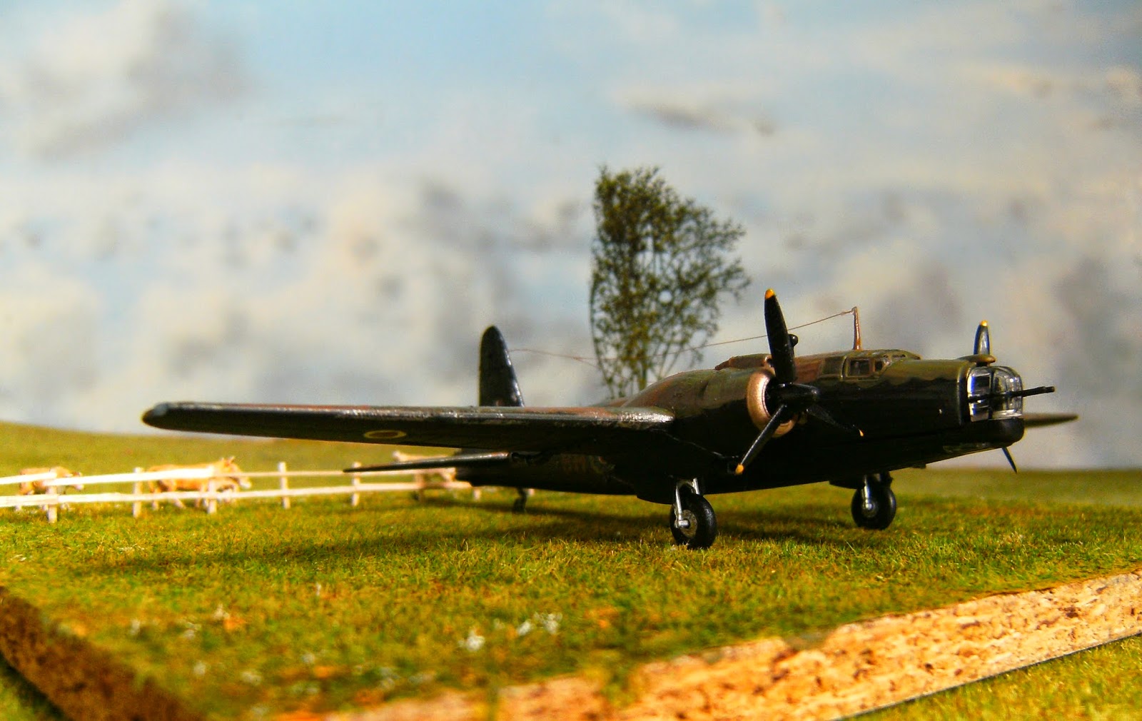 Happyscale-Modellbau: Vickers Wellington Mk.III Polish 300 Sqdn - Atlas ...