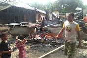 Dua Unit Rumah Warga Desa Melako Intan Hangus Terbakar 