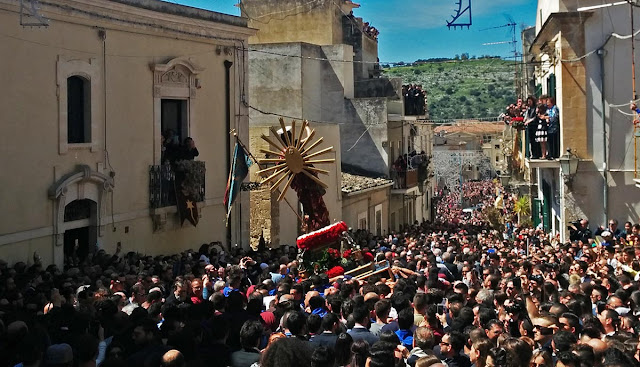 Scicli-Gioia-pasqua-capossela