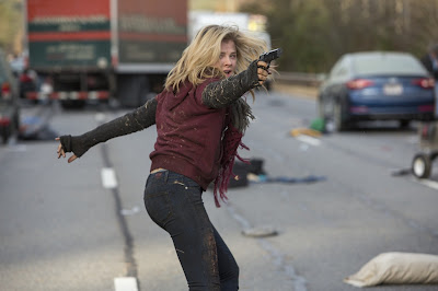 Photo of Chloe Grace Moretz in the sci-fi thriller The 5th Wave