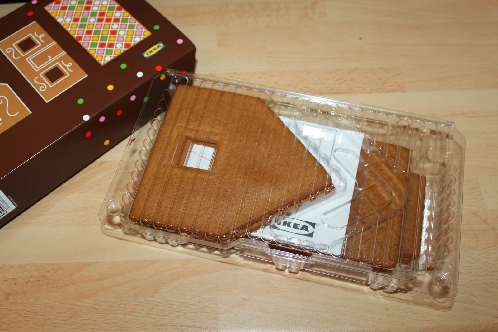 Les gourmandises de Roussi: Maison en pain d'épices Ikea et achat chez Casa