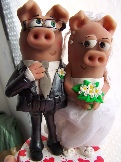 Figuras personalizadas pareja de novios para tu tarta de bodas Laura Guarnieri