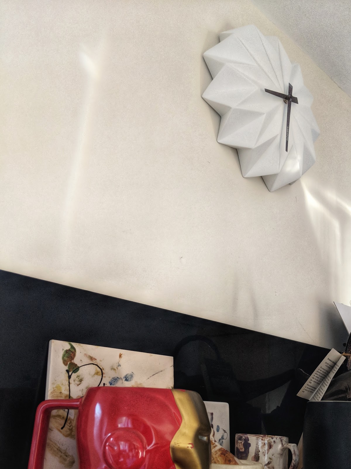 Review Karlsson Origami wall clock This day I love.......