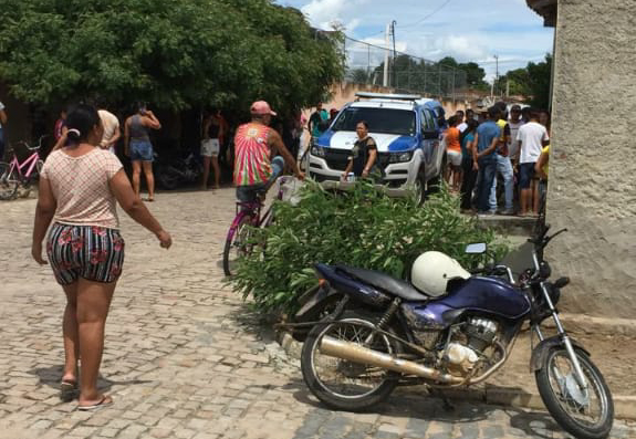 Dois homens são assassinados em Ponto Novo