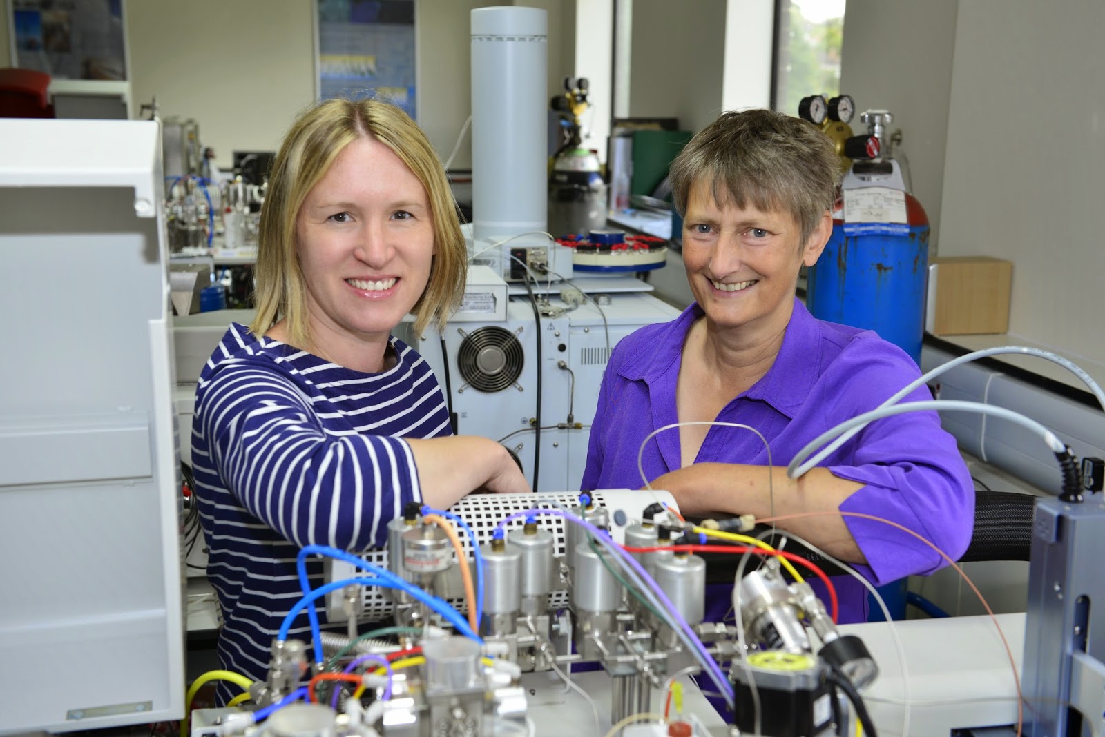 Professor Jane Evans (right) and Dr Angela Lamb (left) in their lab in NIGF