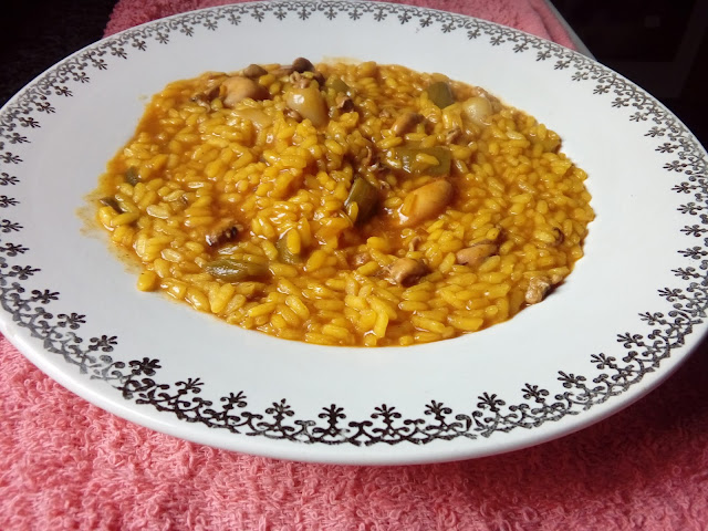 Arroz meloso de chipirones y ajos tiernos