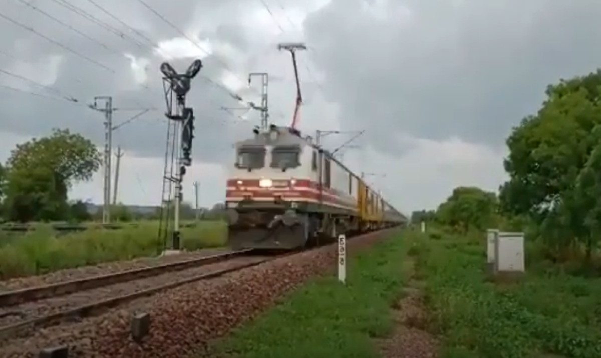 1st electric train
