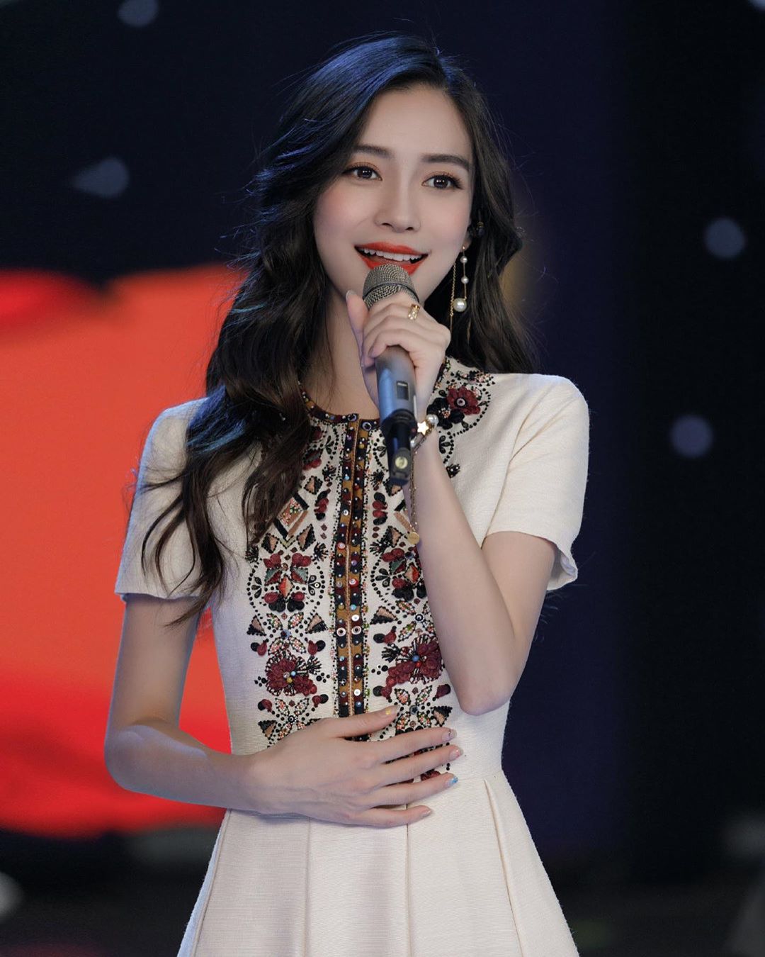 Image-Chinese-actress-Angelababy-She-so-pretty-with-beautiful-dress