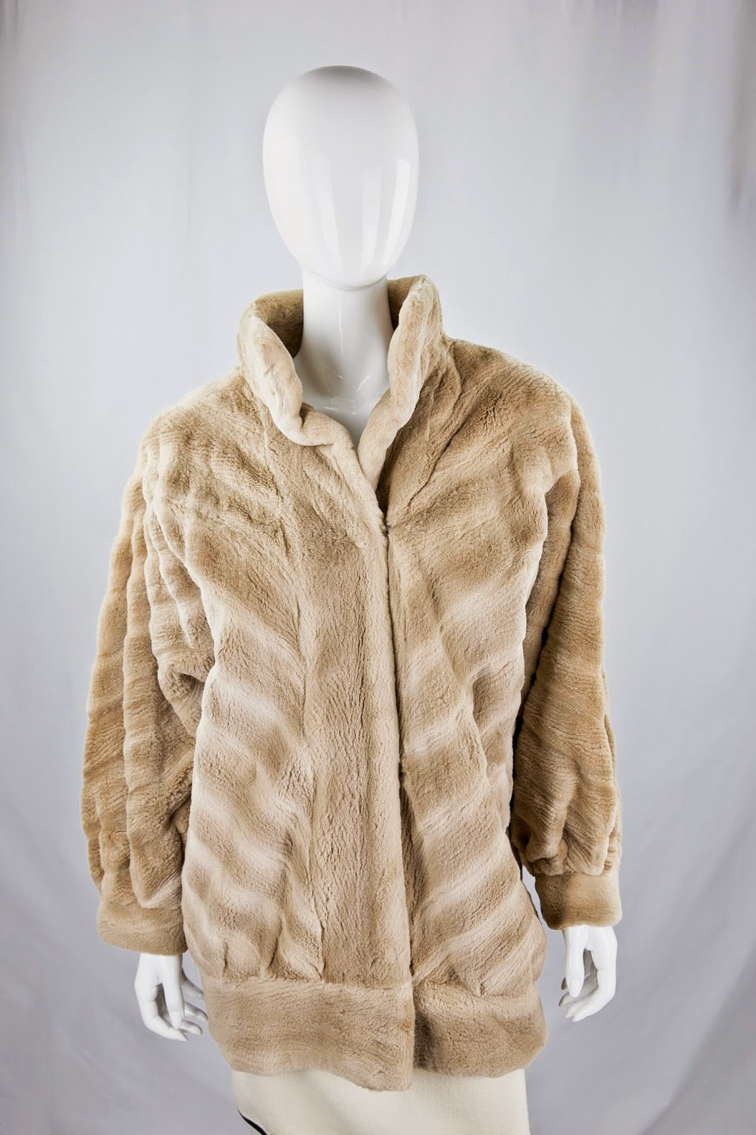 Fashion Focus: Vintage Fur ~ Le Thrift Consignment