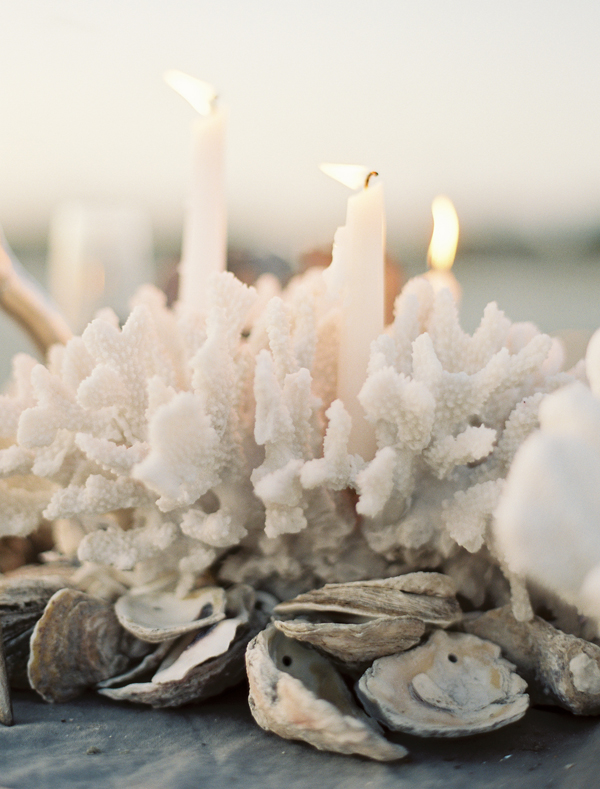 coral-candle-centerpiece-beach-wedding