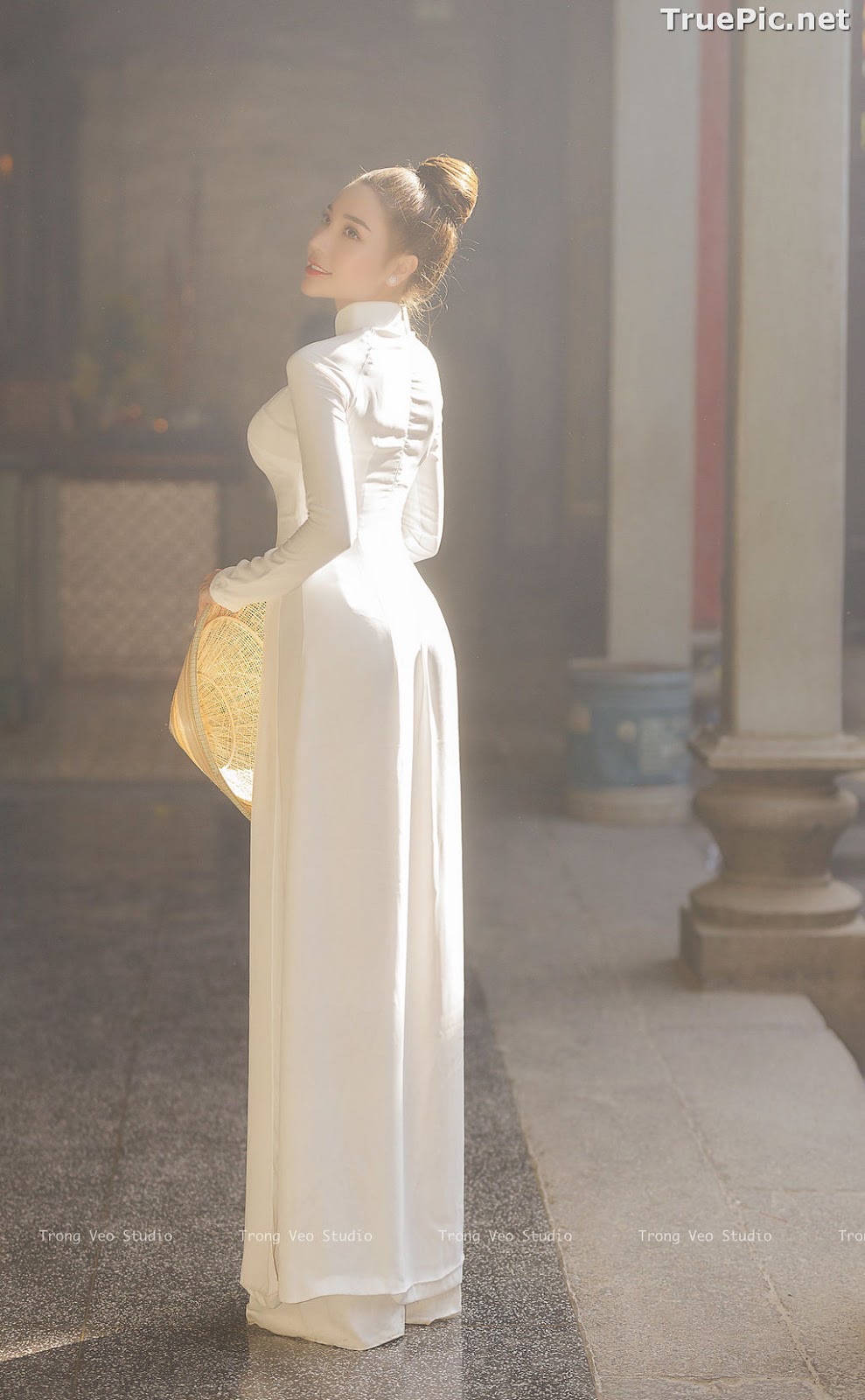 Image The Beauty of Vietnamese Girls with Traditional Dress (Ao Dai) #2 - TruePic.net - Picture-40