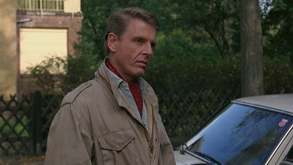 В погоне за тенями 2. Скотт Гленн. Дикие гуси 2 / Wild Geese II (1985). Скотт Гленн актер.