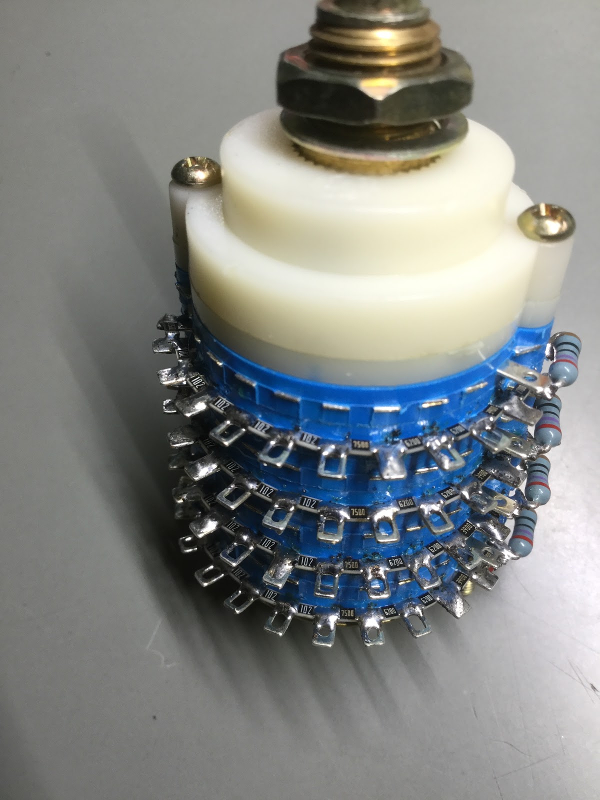 ☆即決！ Dale抵抗 高音質 100kΩ2連24ポイントラダー・アッテネーター