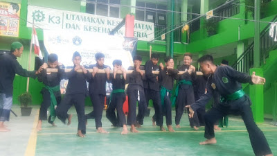 Peringati Hari Santri, Ratusan Pendekar Pagar Nusa Gelar Istighosah dan Atraksi Bambu Gila