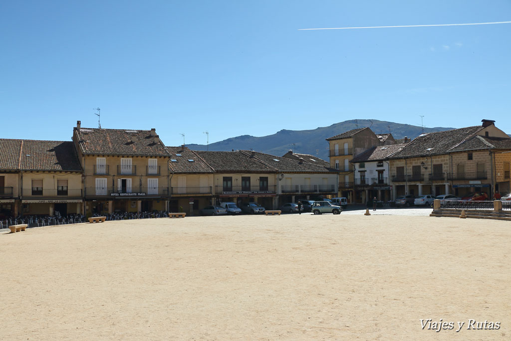 Plaza Mayor de Riaza, Segovia