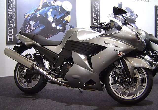 10 Fastest Motorbikes 2012 - Ninja ZX-14