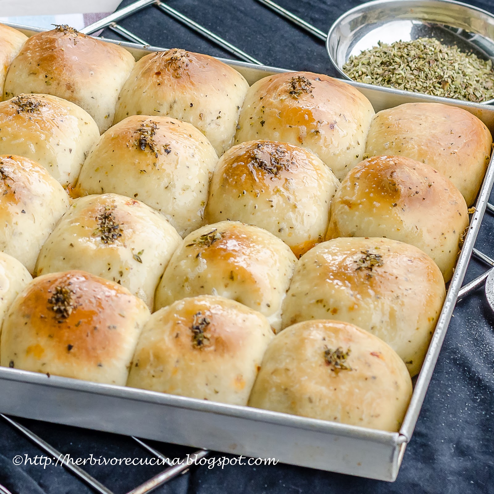 Herbivore Cucina Pizza Buns