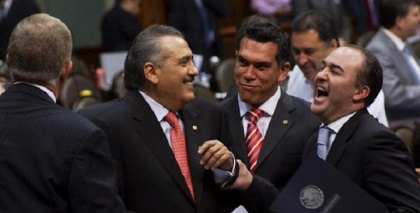 "No podemos eliminar el gasolinazo, es un mal necesario para el país": Diputados del PRI "No podemos eliminar el gasolinazo, es un mal necesario para el país": Diputados del PRI