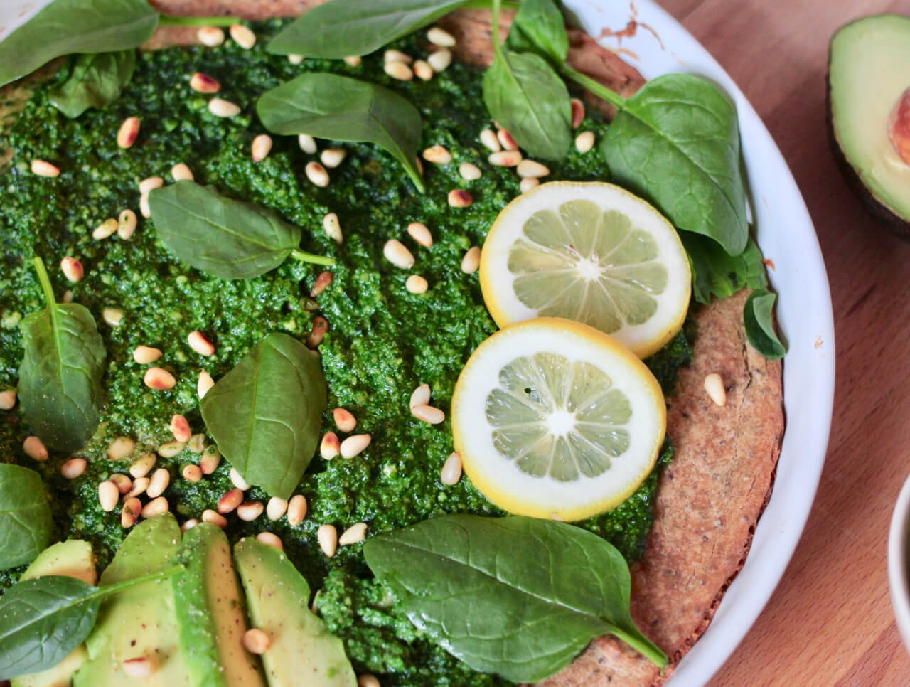 HOME OF HAPPY: BUCHWEIZEN TARTE MIT SPINAT-PESTO
