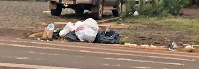 Manoel Ribas: Acúmulo de lixo irregular na Sete de Setembro