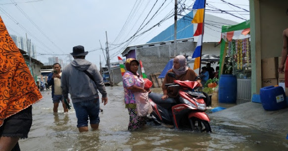 Kali Ciliwung Meluap, Ratusan Rumah di 23 RT Terendam Banjir