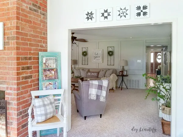 wood barn quilts on the wall | diy beautify blog