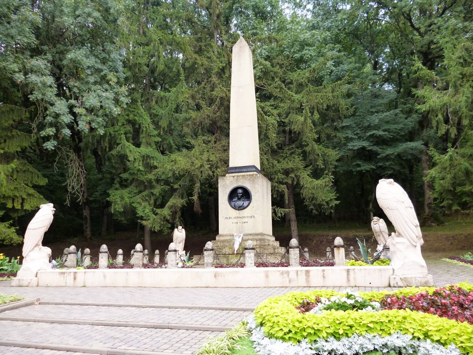 ресторан на машуке пятигорск. ю. кафе пятигорск пятигорск кирова 58. золотой комплекс пятигорск.