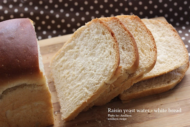 Raisin yeast water - white bread