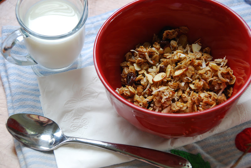 Baking and Creating with Avril The EASIEST Granola ever!