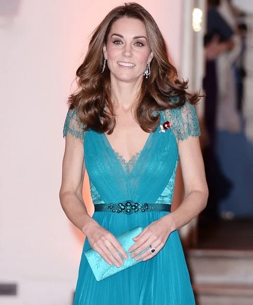 Kate Middleton wore her Jenny Packham gown, Olympic gala in 2012. Jimmy Choo Vamp sandals. Jenny Packham satin clutch