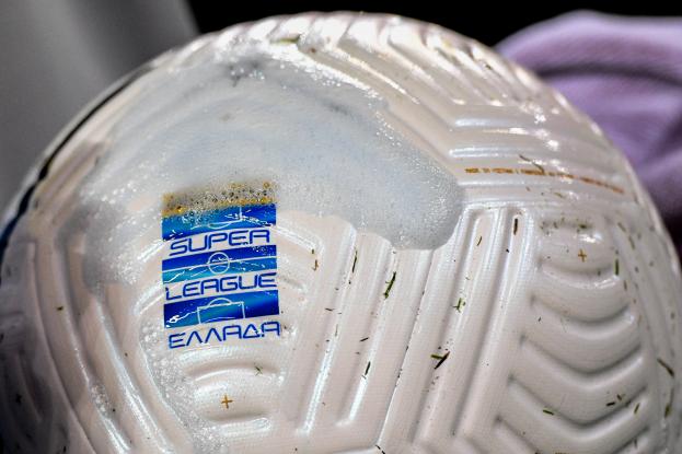 ΕΚΤΑΚΤΟ - Ανακαλείται η απόφαση για φιλάθλους στα γήπεδα